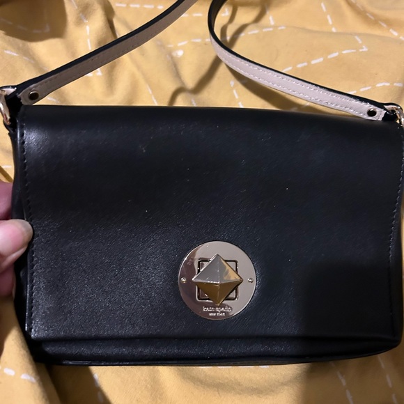 Kate Spade Pyramid Clasp Crossbody bag - Picture 2 of 9